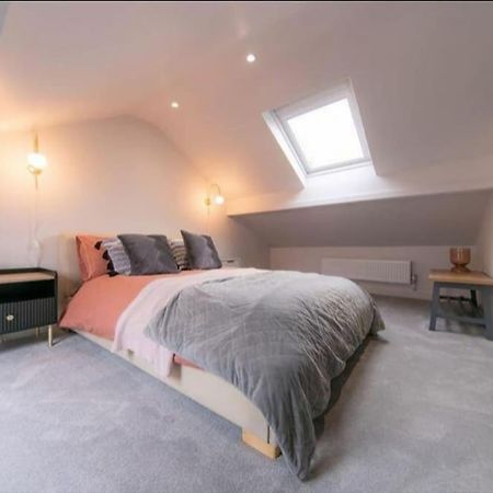 Recently Refurbished Home. Poulton-le-Fylde ภายนอก รูปภาพ
