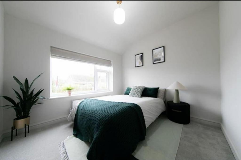 Recently Refurbished Home. Poulton-le-Fylde ภายนอก รูปภาพ