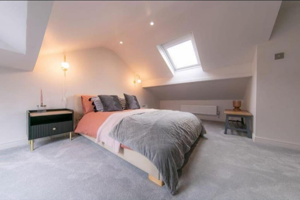 Recently Refurbished Home. Poulton-le-Fylde ภายนอก รูปภาพ