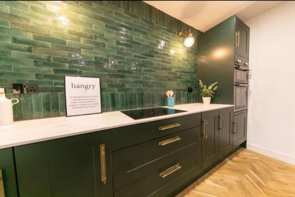 Recently Refurbished Home. Poulton-le-Fylde ภายนอก รูปภาพ